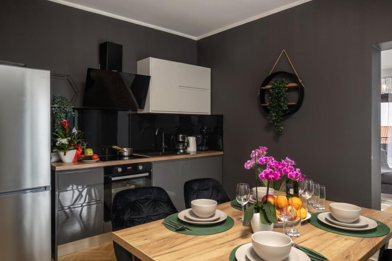 Villa Adriatic, Apartment Chiara With Sea View And Heated Swimming Pool, Free Private Parking, Ičići Eksteriør bilde