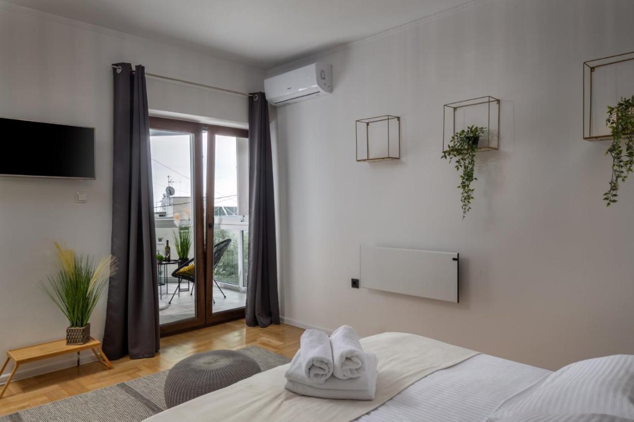 Villa Adriatic, Apartment Chiara With Sea View And Heated Swimming Pool, Free Private Parking, Ičići Eksteriør bilde