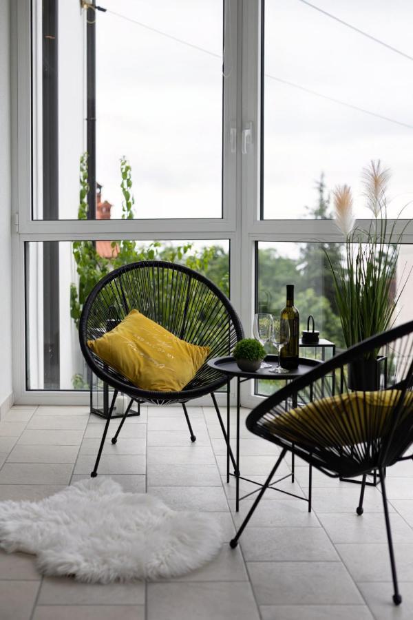 Villa Adriatic, Apartment Chiara With Sea View And Heated Swimming Pool, Free Private Parking, Ičići Eksteriør bilde