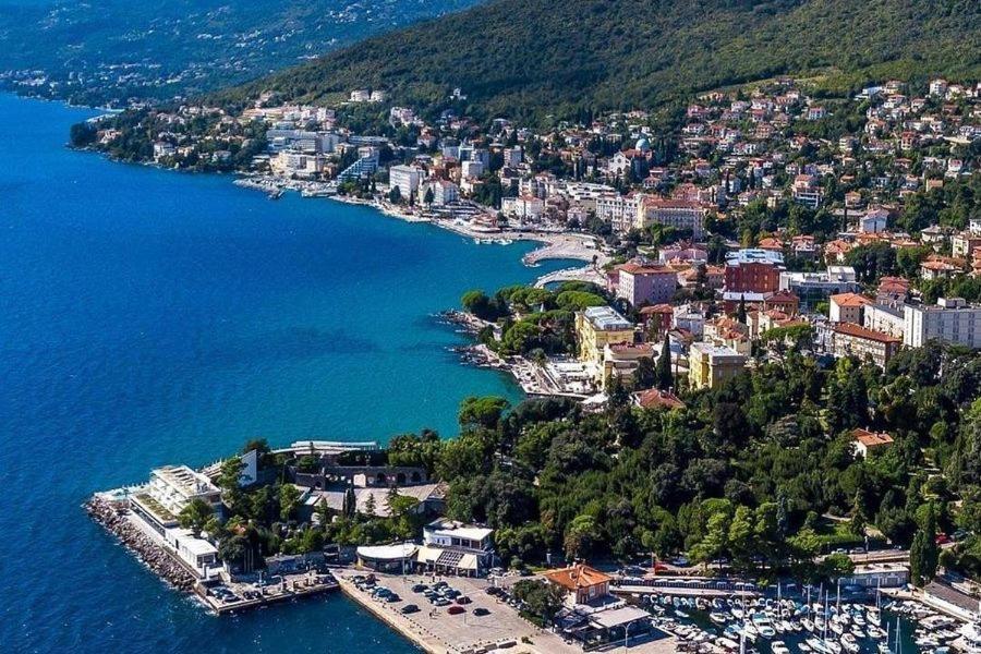 Villa Adriatic, Apartment Chiara With Sea View And Heated Swimming Pool, Free Private Parking, Ičići Eksteriør bilde